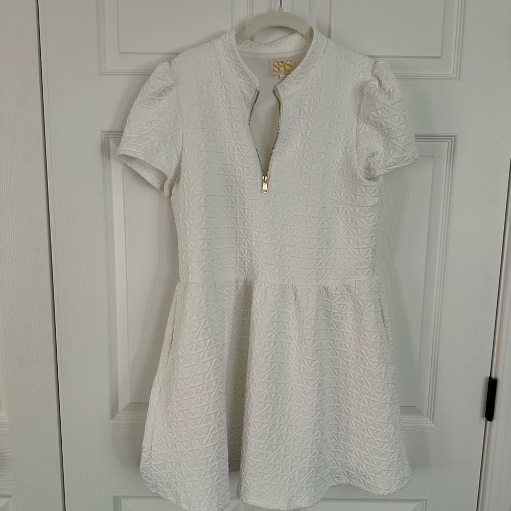 Trendy White Textured Dress
